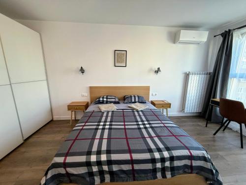 Modern 2 Bedroom - 2 Baths - Private Garage Free in Center, Sofia (Foto 5)