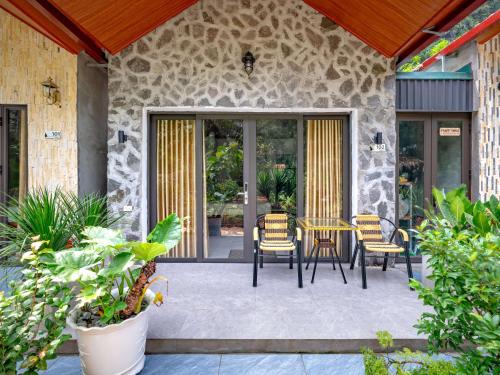 닌빈 Adumi Retreat Tam Cốc (Adumi Retreat Tam Coc) 4성급 게스트하우스 레스토랑