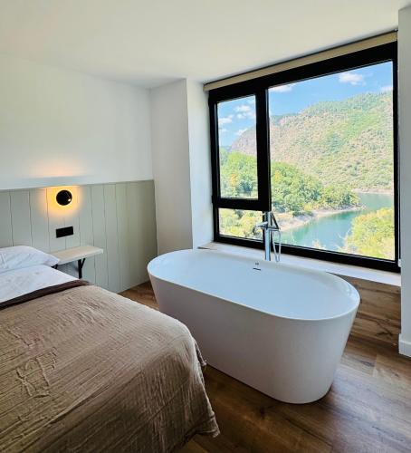 Kilátás, Chulavista House by Kev in Parada De Sil