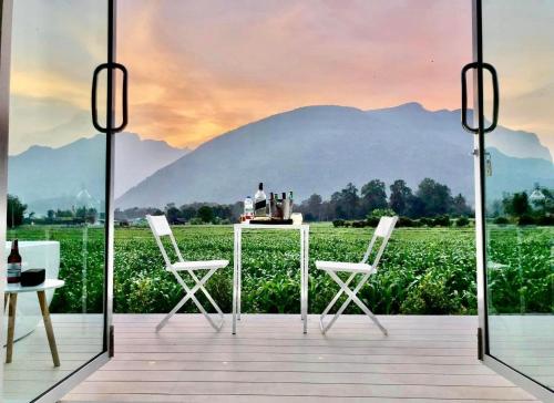 Balcony/terrace, Paradise Resort & Cafe in Chiang Dao