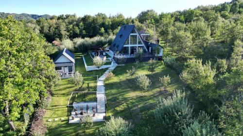 Viesnīcas āriene, Cabana Serenity - A-frame in Kotenesti