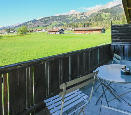 Ferienwohnung mit Balkon nahe Interlaken & Adelboden in Frutigen, Schweiz