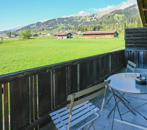 Ferienwohnung mit Balkon nahe Interlaken & Adelboden in Frutigen, Schweiz
