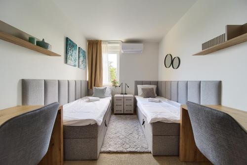 Reja Comfy Elegance Apartment by BookingHost, Breslau