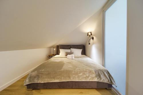 Reja Comfy Elegance Apartment by BookingHost, Breslau (Foto 3)