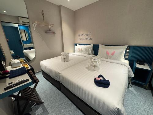 room detail thumbnail 1