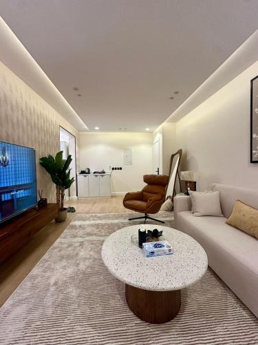 المرافق, Modern Room Apartment and Luxury Lounge in العقيق