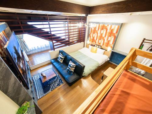 room detail thumbnail 1