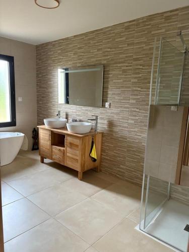 Duša, Maison familiale avec piscine Lavillapalmyre in Albefeuille-Lagarde