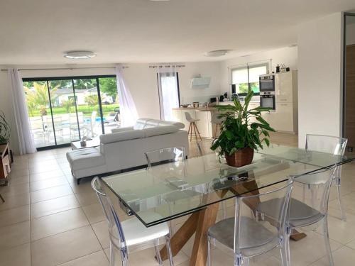 virtuve, Maison familiale avec piscine Lavillapalmyre in Albefeuille-Lagarde