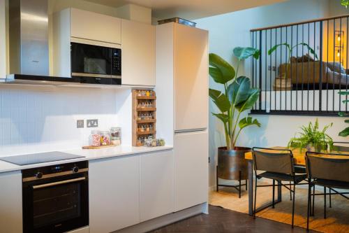 Green Newly Build Condo in Camden Town, Londýn (fotografie 6)