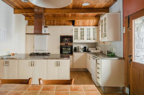 Off Grid Girona in Beuda