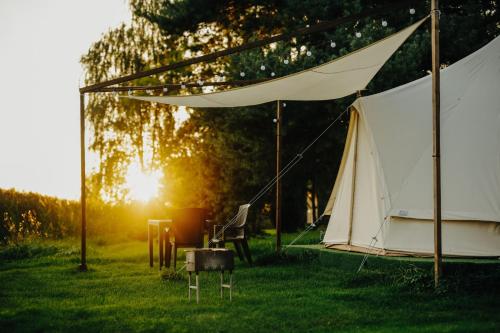 Lakeside camping – khách sạn tại Balninkai