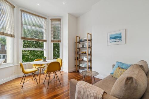 Beautiful One bedroom Apartment in Little Venice, London (photo 3)