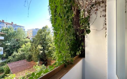 Cozy 2BD Flat in Sofia Center with AC & Balcony by Flat Mаnager, Sofia (Foto 7)