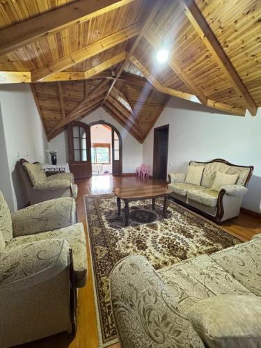 Emily Cottage house in Gjirokaster in Fushëbardhë
