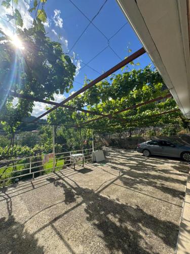 Skats, Emily Cottage house in Gjirokaster in Fushëbardhë