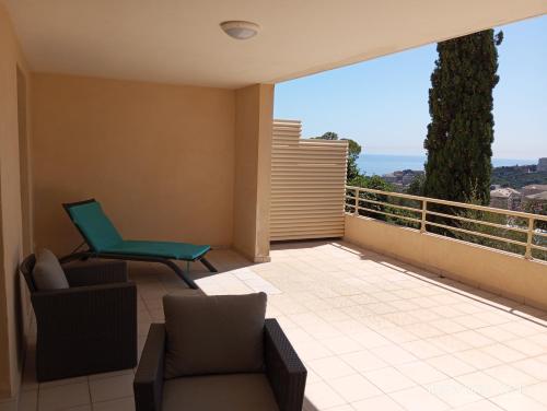 Balcony/terrace, T2 BASTIA vue panoramique mer montagne in Ville-di-Pietrabugno