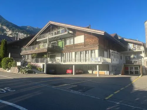 Dachwohnung mit Balkon am Brienzersee, Brienz BE in Brienz, Deutschland