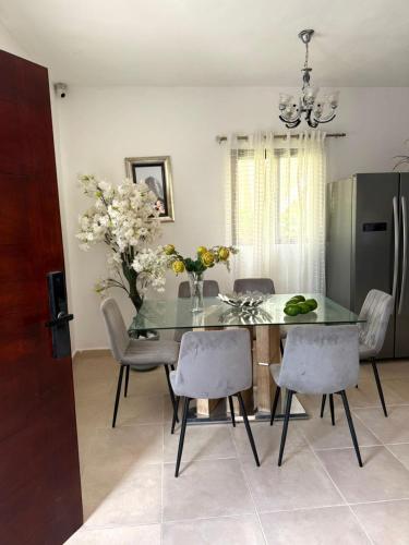 Hermosa villa familiar in Villa Altagracia