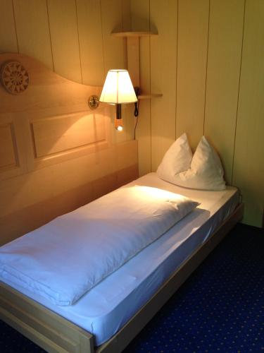 1 twin bed