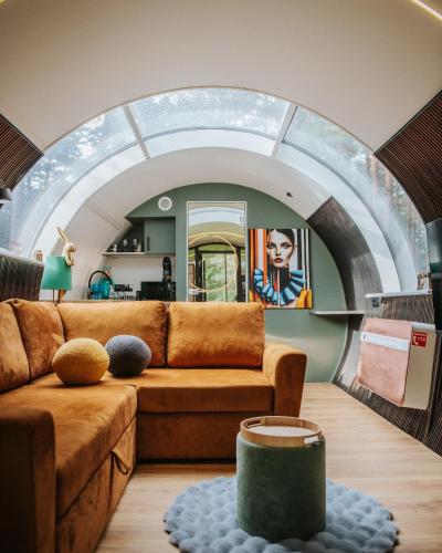 Panoramic Tube with Sauna & Hot Tub in Laulasmaa