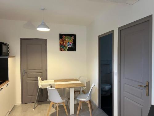 Gîte Les 4 Terres - Maison 1 chambre (Gite Les 4 Terres - Maison 1 chambre) in Choussy