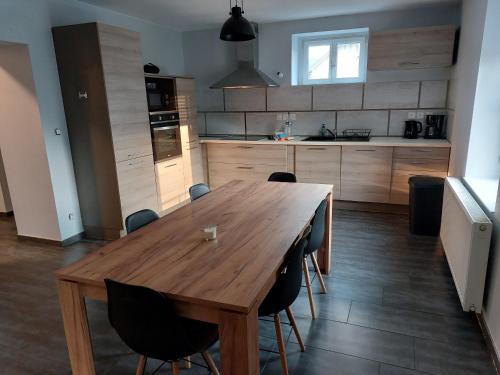 Konyha, La Petite-Raon - Appartement complet - Quartier calme in Senones