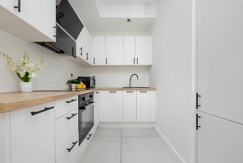M&R Apartament Airport&Business Premium Atrium, garage, close by Chopin Airport, Varšava (fotografie 5)
