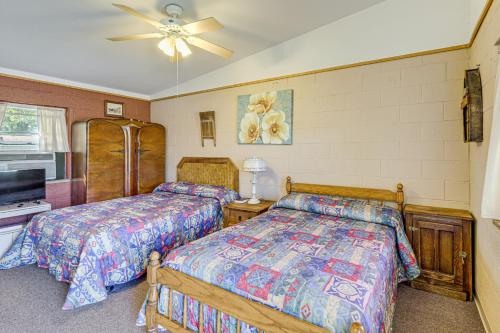 Hike, Fish & More: Quaint Lake Whitney Retreat, Whitney