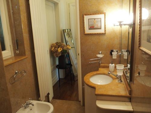 ISOLA Rooms - Isola pedonale Crocetta Politecnico, Turin (photo 4)