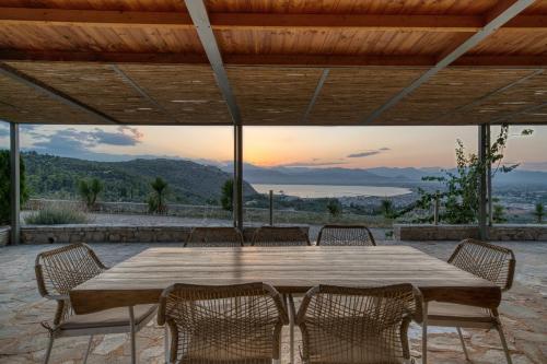 Finca Nafplio Hills, spectacular sea view gîte à louer Ífalos Agíou Vikentíou