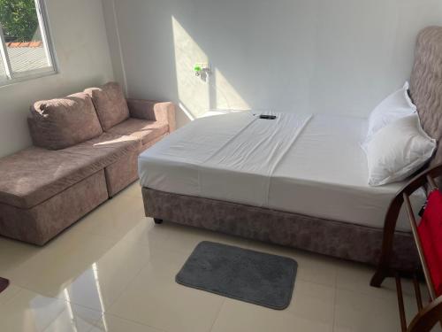 B plus in Ratmalana Airport