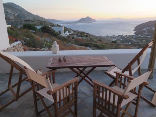  Kaminaki Amorgos, Pension in Órmos Aiyialís