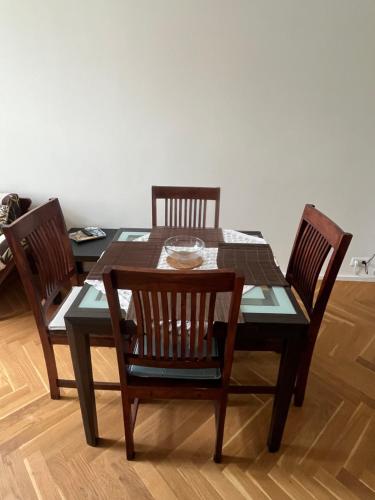 Prague 6 quiet and Sunny apartment, Prague (photo 7)