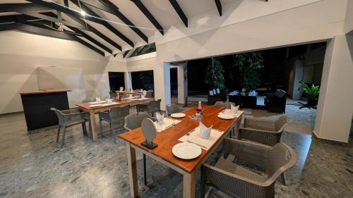 Mopani Lodge Victoria Falls in Victoria Falls