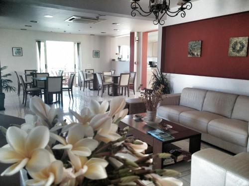 Shared lounge/TV area, Ostria Hotel in Itanos
