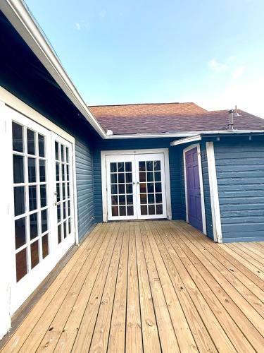 private home eight minutes from the city in San Antonio International Airport
