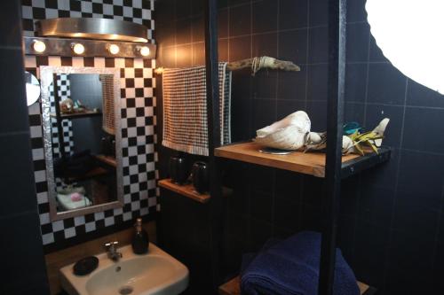 Duplex Unit - Apt with Balcony & Terrace, Antigua Guatemala (zdjęcie 11)