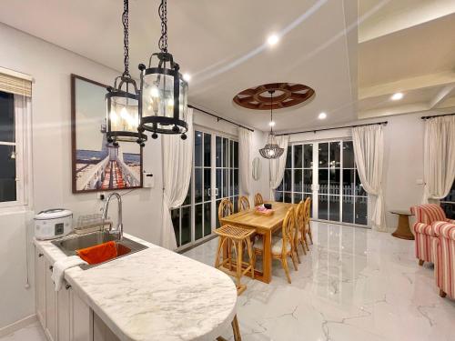 Villa 4 phong view bien novaworld phan thiet
