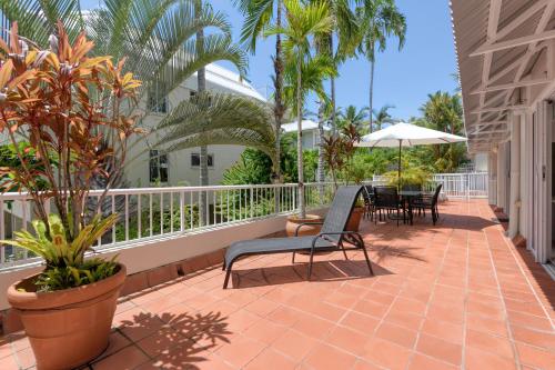 Balboa Apartments 5