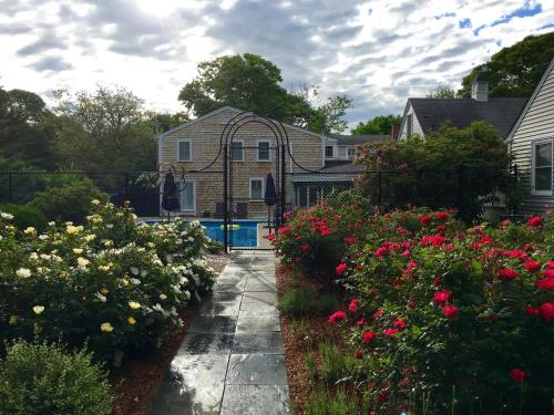 Platinum Pebble Boutique Inn - Adults Only Property