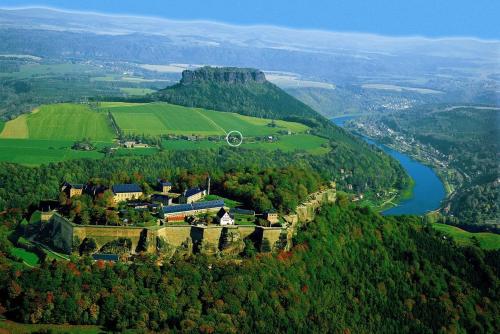 Panoramahotel Lilienstein - Hotel - Königstein an der Elbe