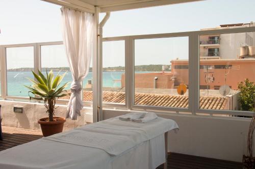 Hotel Voramar - image 8