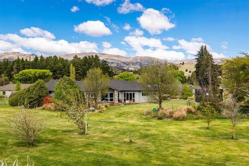 Kert, Relaxing Rural Retreat - Stargaze or Soak Up the Sun in Luggate