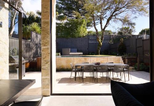 Aurora in Bellevue Hill