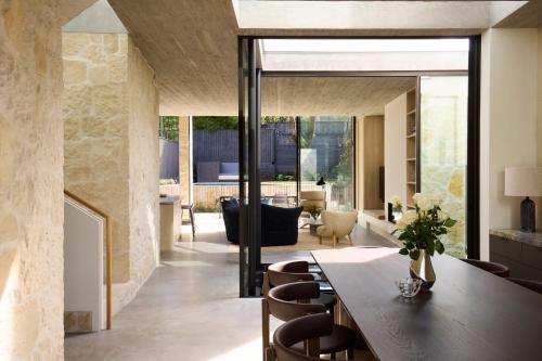 Aurora in Bellevue Hill