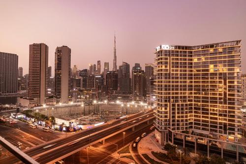 Luxury 1BHK Burj Khalifa & Canal View, Dubai (Foto 8)