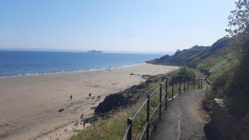 Seaside home, three bedrooms, 40 mins Edinburgh in Кінгхорн