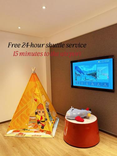 Ramadaencore By Wyndham Shanghai Pud ong Airport -Provide free 24hour shuttle bus service for airport pick-up and drop-off at Pud ong Airport, Shanghái (foto 7)